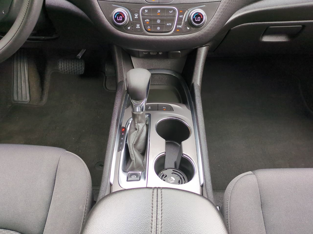 Used 2025 Chevrolet Malibu LT FWD image 18