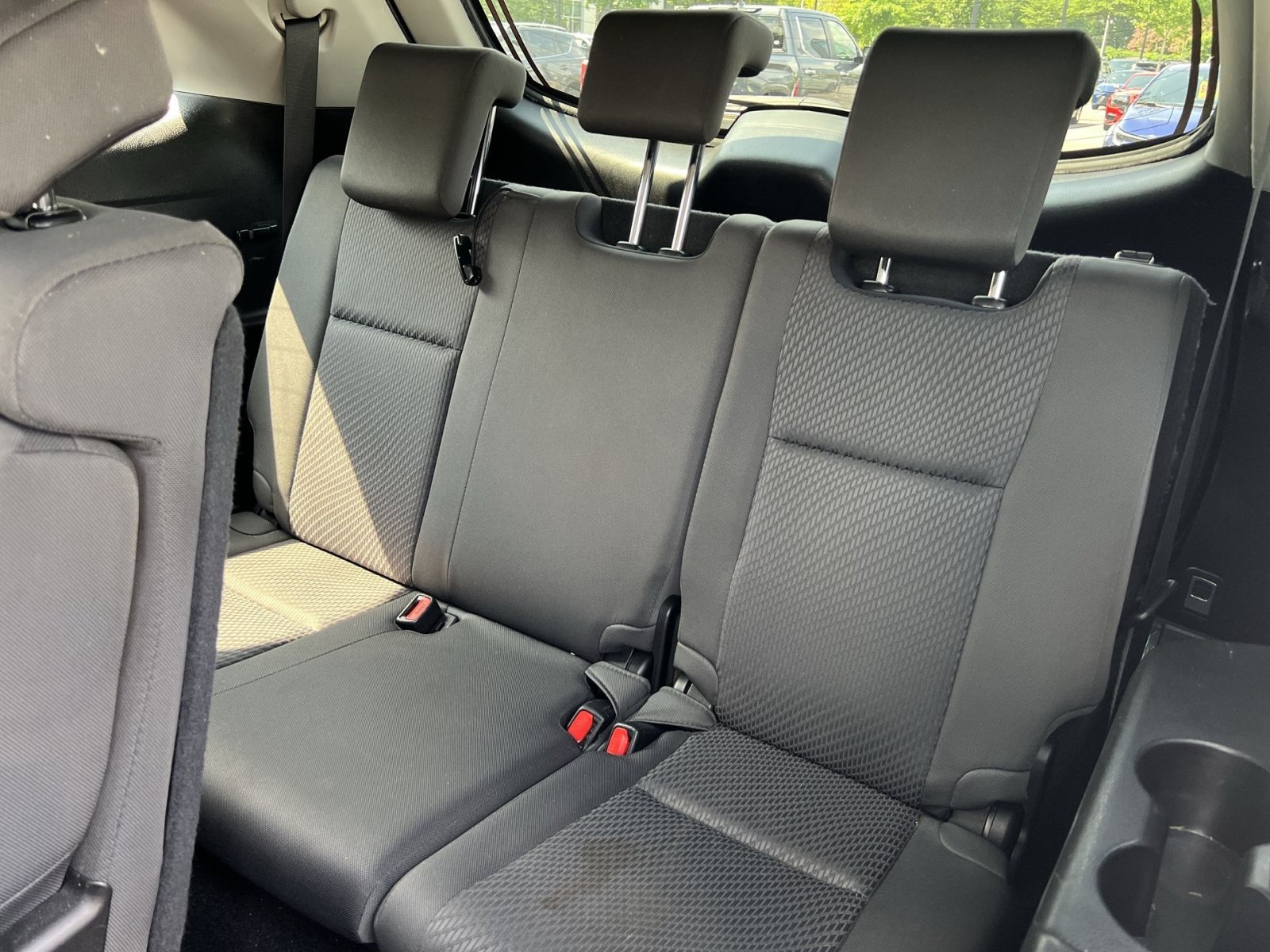 Used 2016 Toyota Highlander LE AWD/4WD image 22