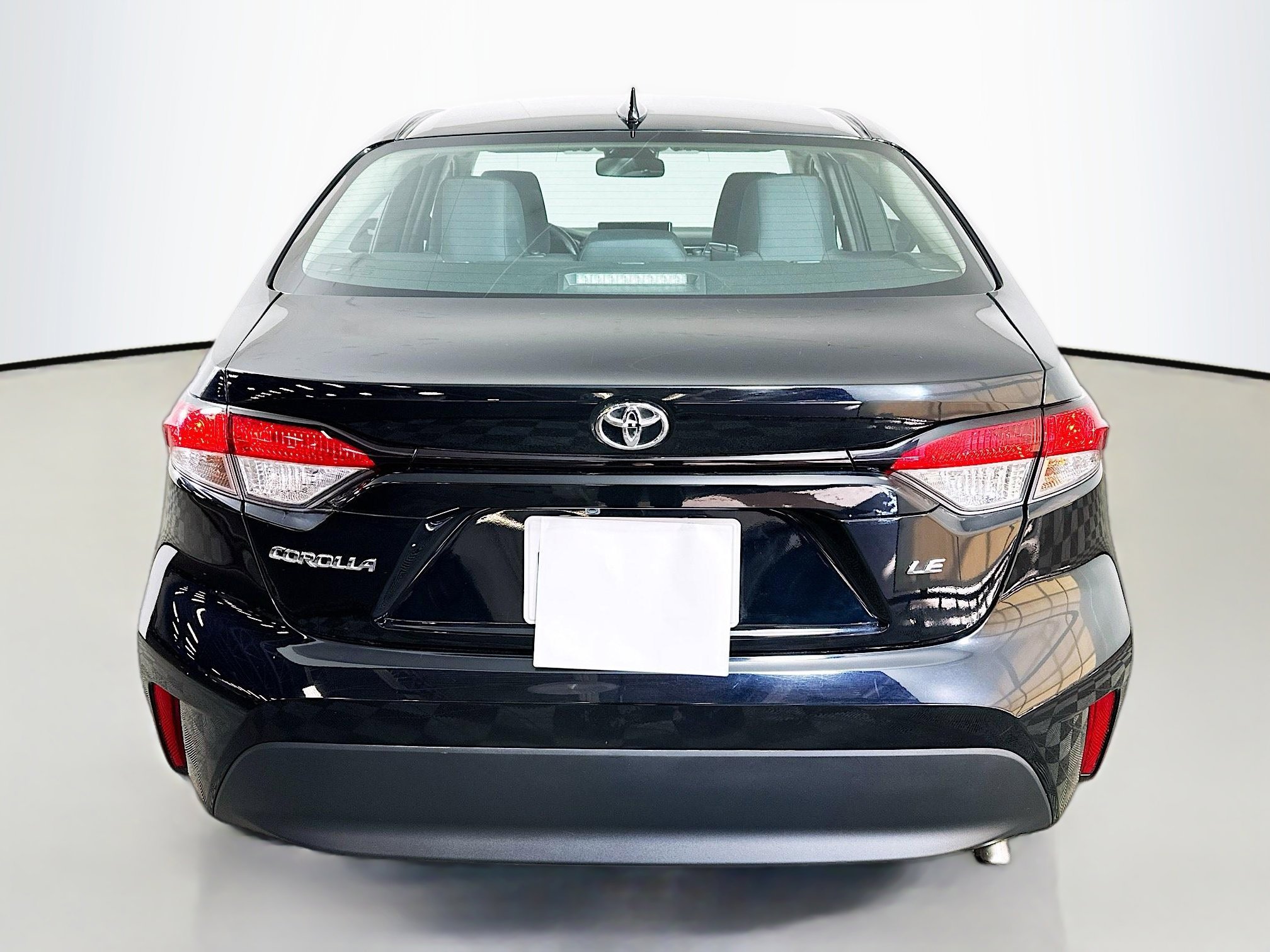 Used 2023 Toyota Corolla LE image 6