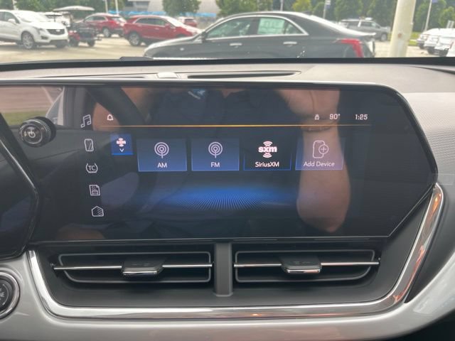New 2026 Chevrolet Trax LT w/ Sunroof Package FWD image 24