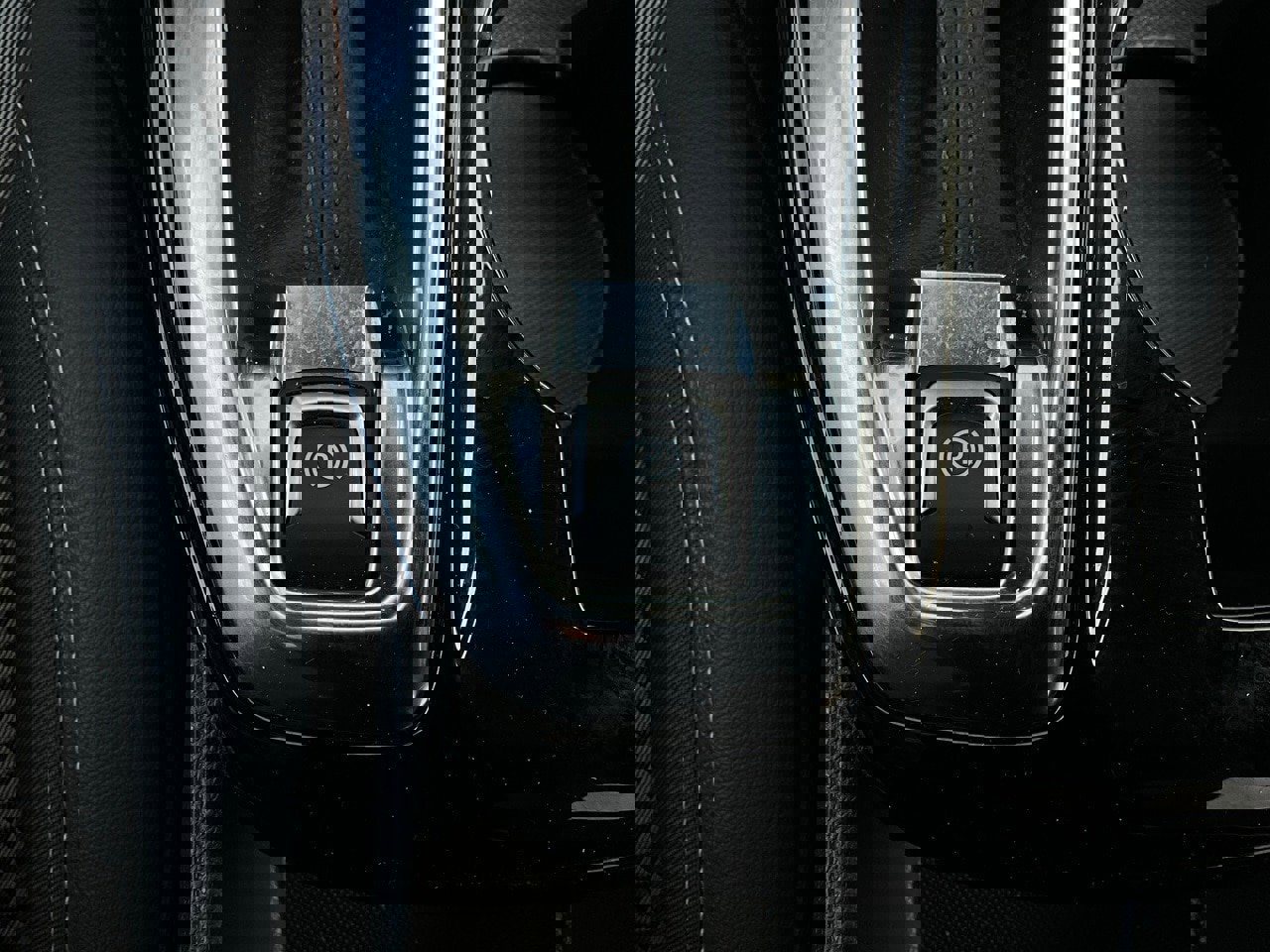 Used 2025 Chevrolet Trax LT image 21