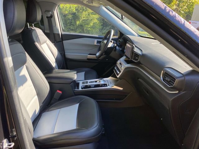 Used 2023 Ford Explorer XLT w/ Equipment Group 202A image 36