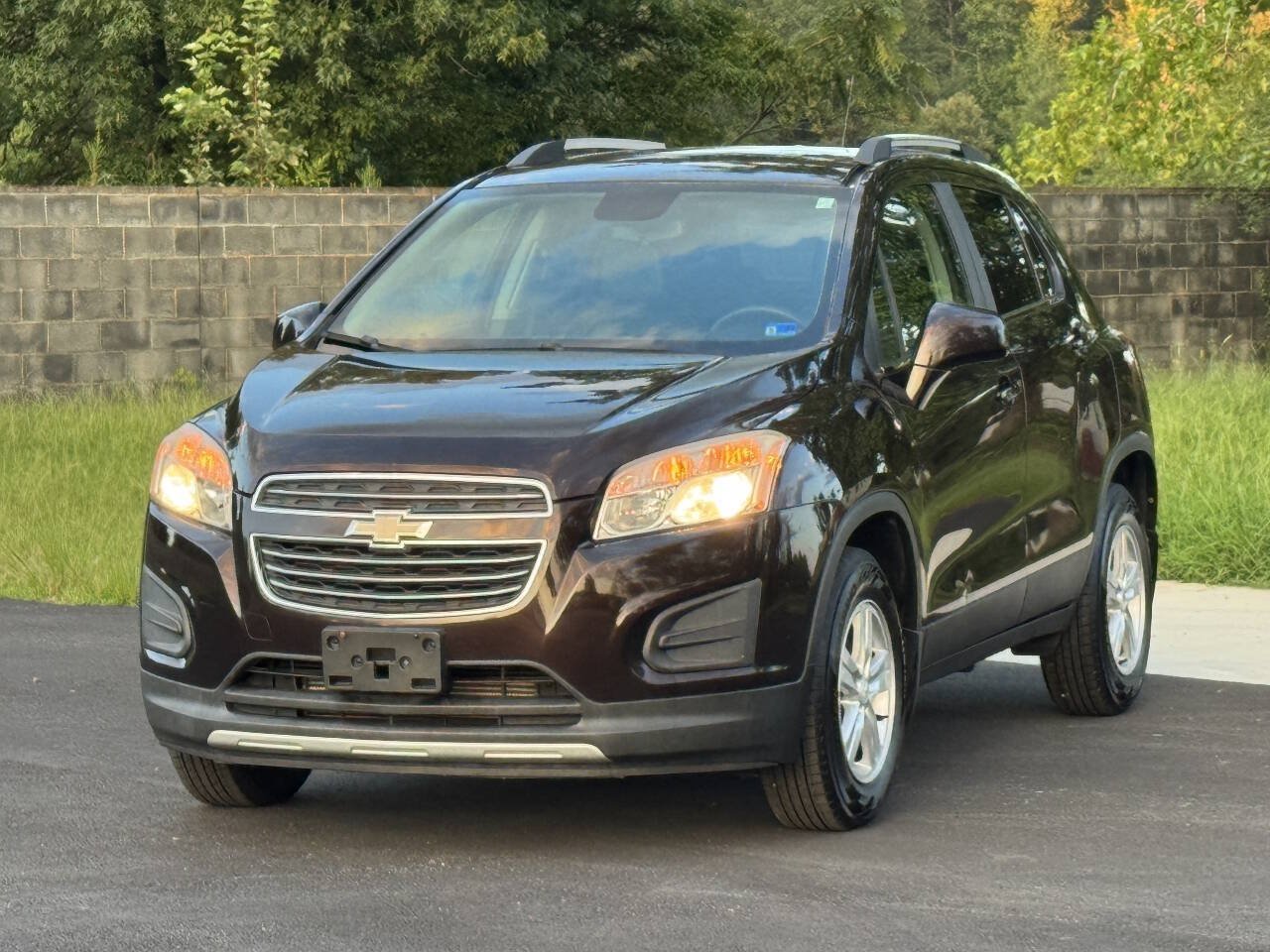 Used 2016 Chevrolet Trax LT w/ LT Convenience Package AWD/4WD image 3