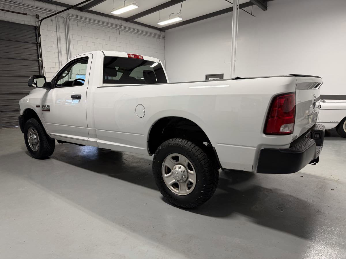 Used 2015 RAM 3500 Tradesman w/ Power & Remote Entry Group image 9