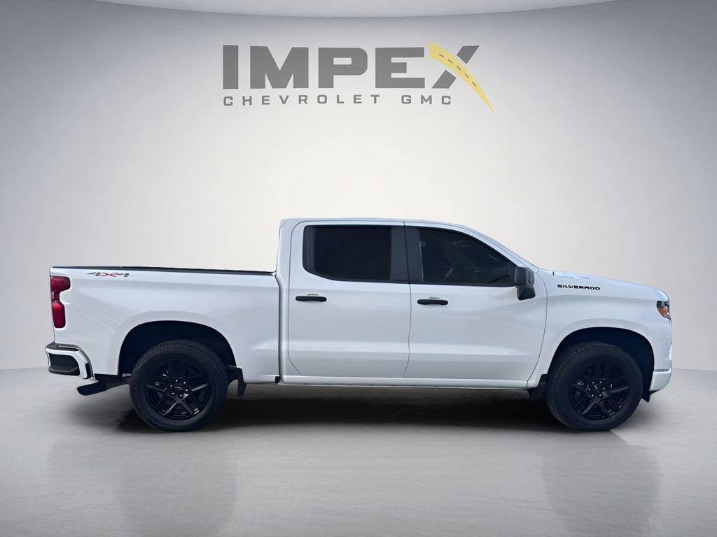 Used 2025 Chevrolet Silverado 1500 Custom w/ Turbomax Blackout Package AWD/4WD image 6