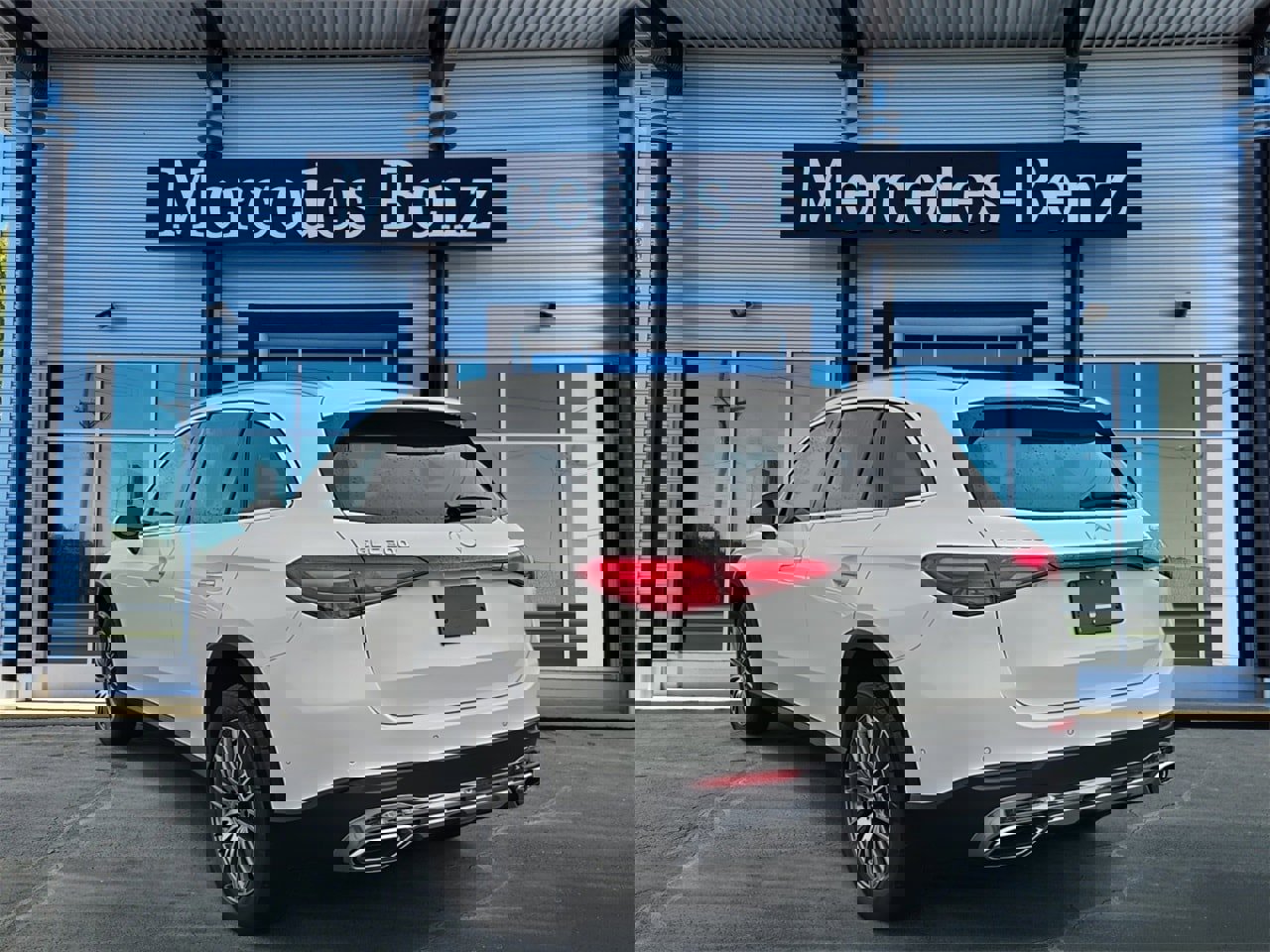 New 2026 Mercedes-Benz GLC 300 4MATIC image 4