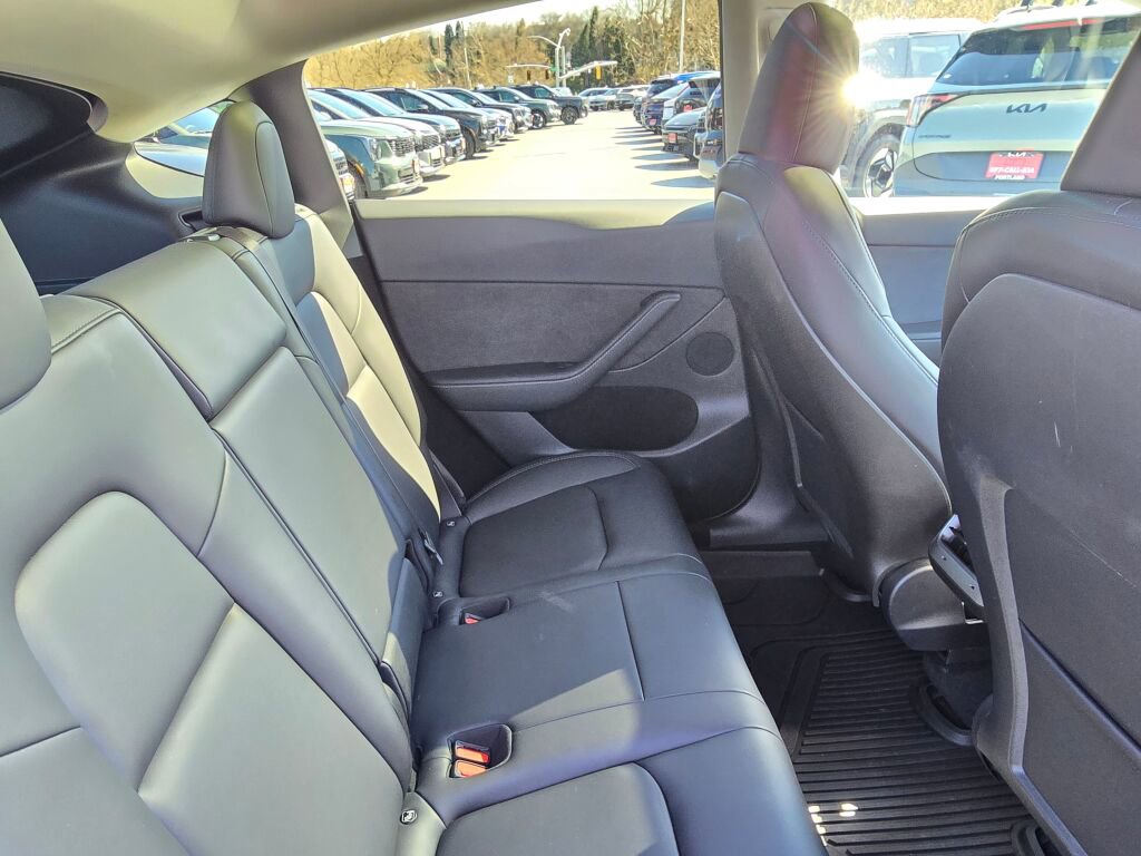 Used 2024 Tesla Model Y Performance AWD/4WD image 12