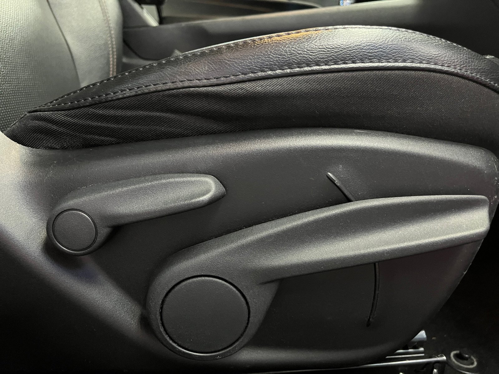 Used 2022 Jeep Compass Limited image 27