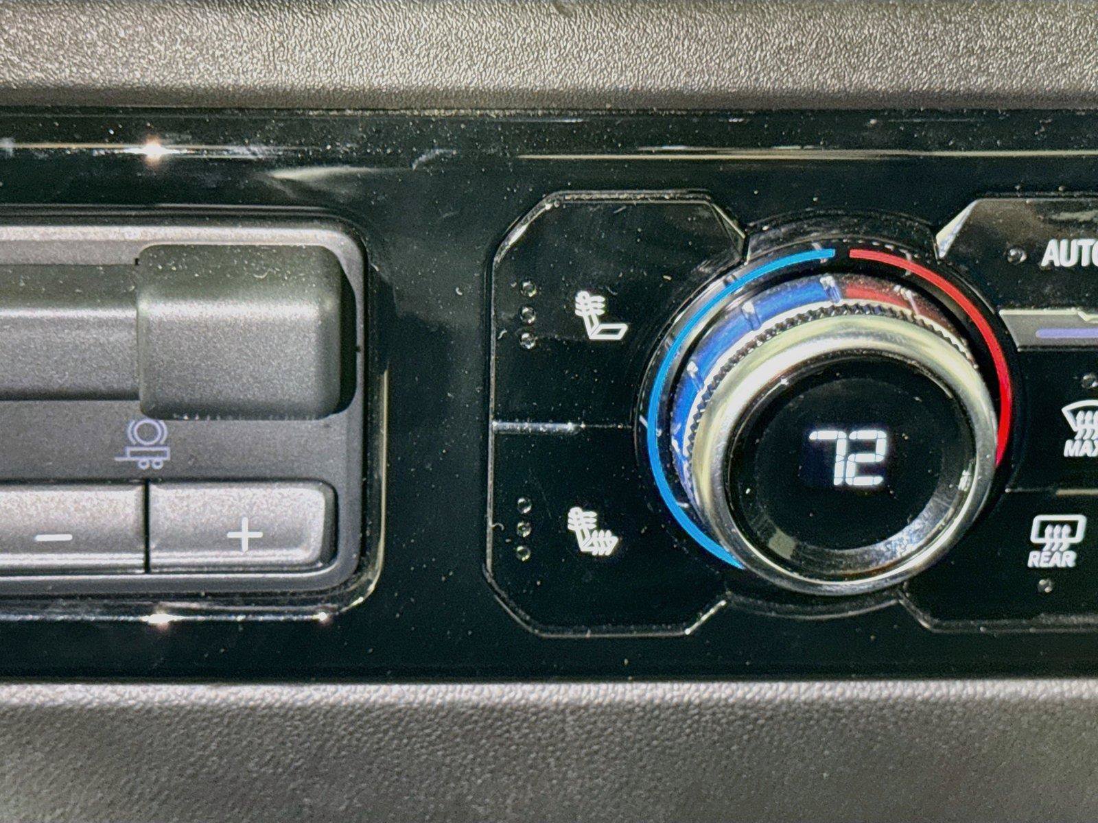 Certified 2025 GMC Sierra 1500 SLT RWD image 18