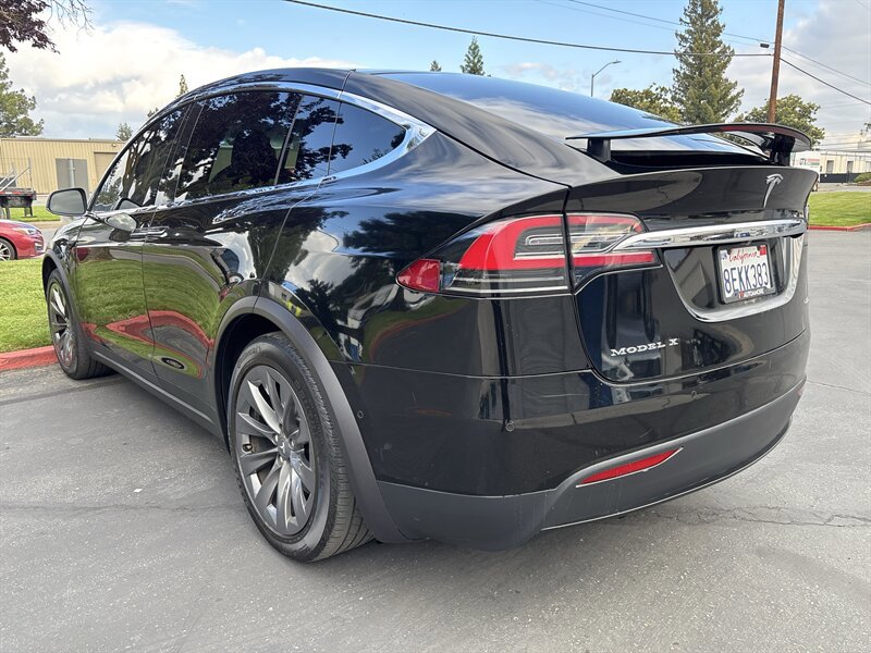 Used 2018 Tesla Model X 75D AWD/4WD image 9