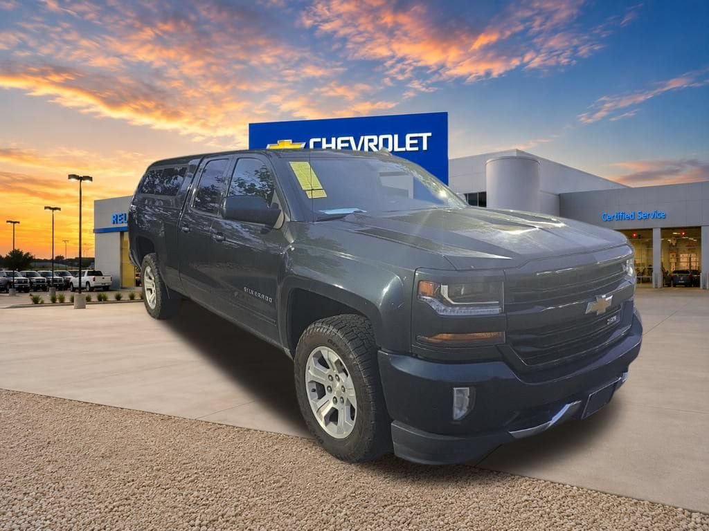Used 2017 Chevrolet Silverado 1500 LT w/ All Star Edition AWD/4WD image 9