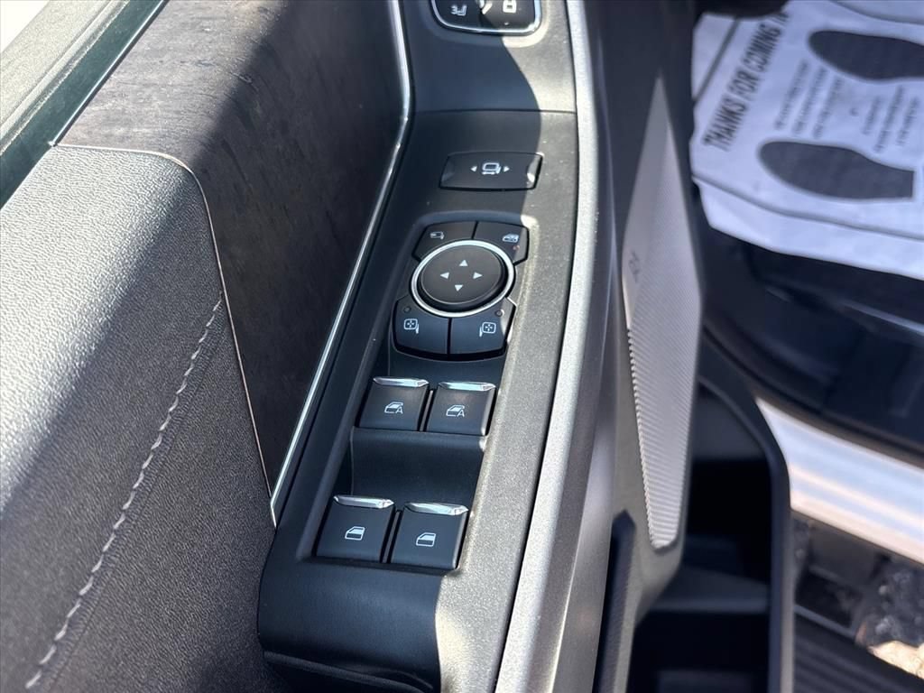 Used 2023 Ford F450 Lariat w/ Lariat Ultimate Package AWD/4WD image 27