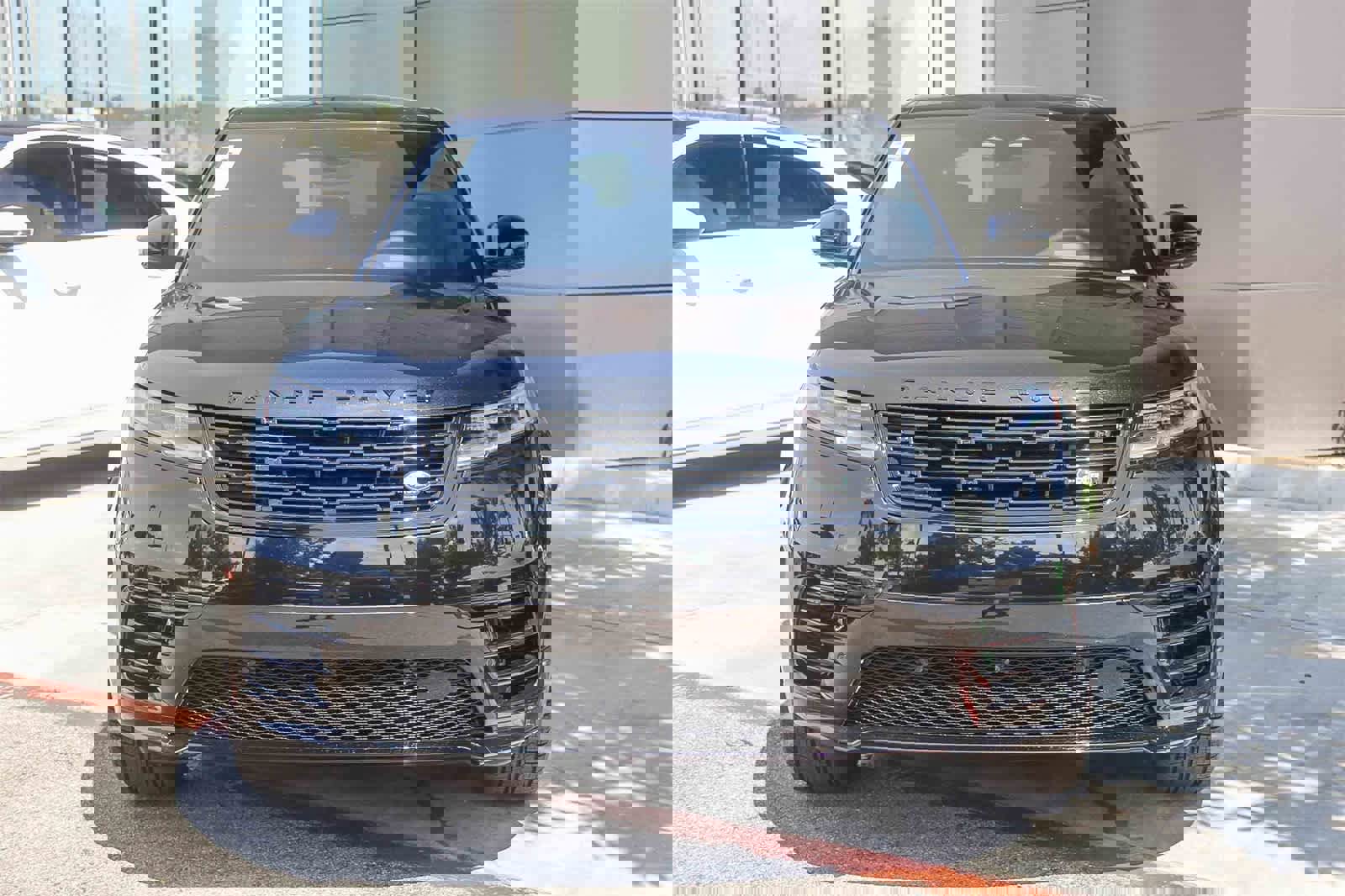 New 2026 Land Rover Range Rover Velar Dynamic SE image 2