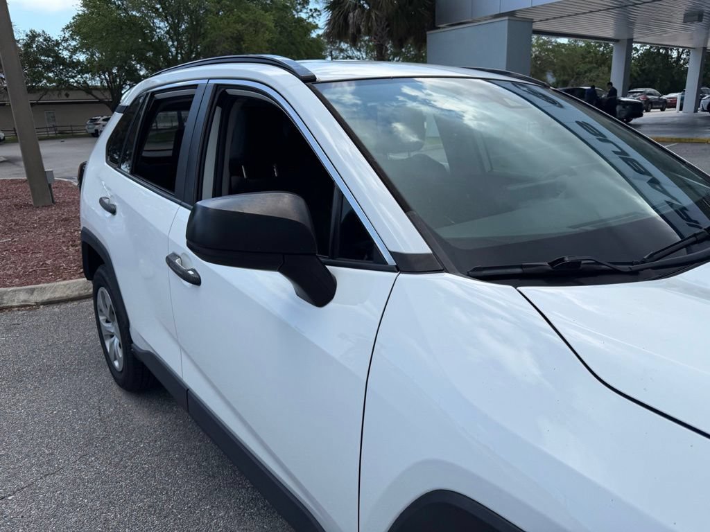 Used 2021 Toyota RAV4 LE FWD image 14