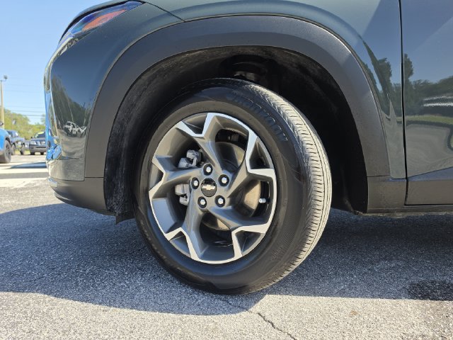 Certified 2026 Chevrolet Trax LT FWD image 35