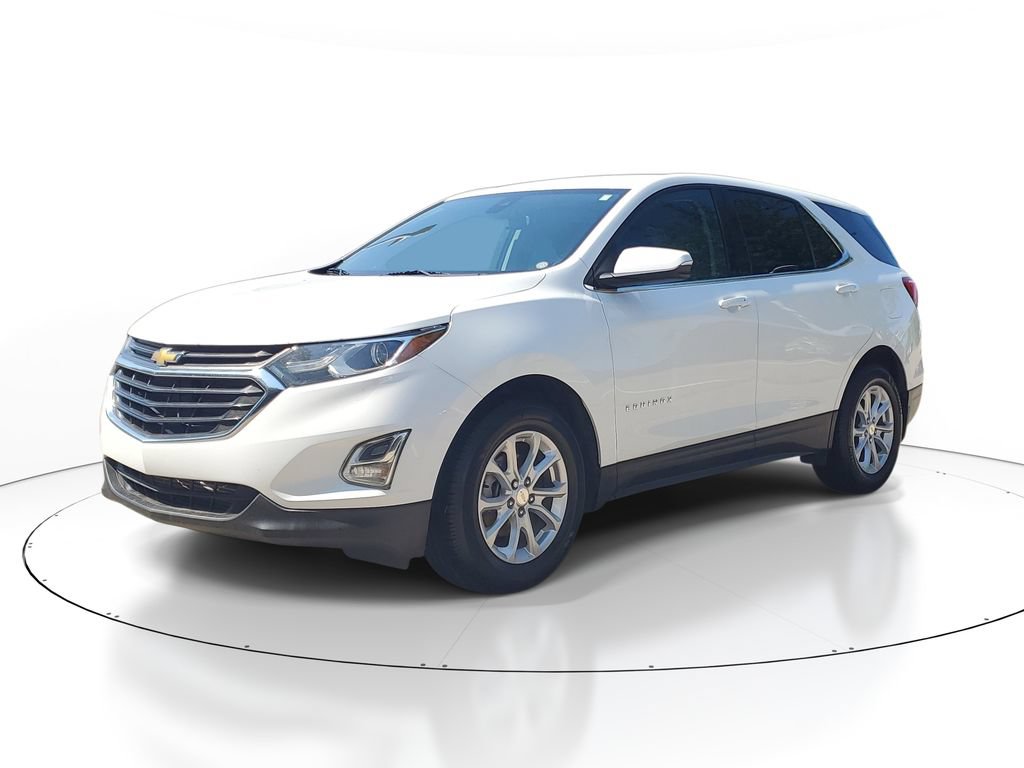 Used 2019 Chevrolet Equinox LT w/ Driver Convenience Package FWD image 2
