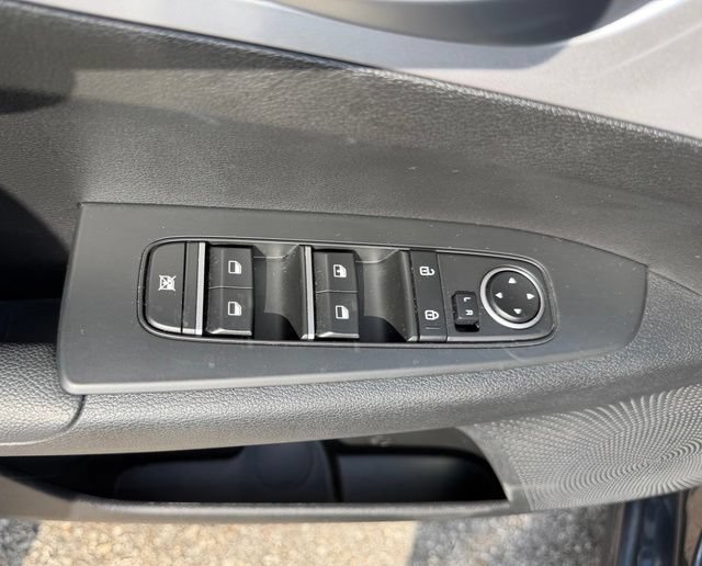 Used 2023 Kia Forte LXS w/ LXS Technology Package FWD image 14