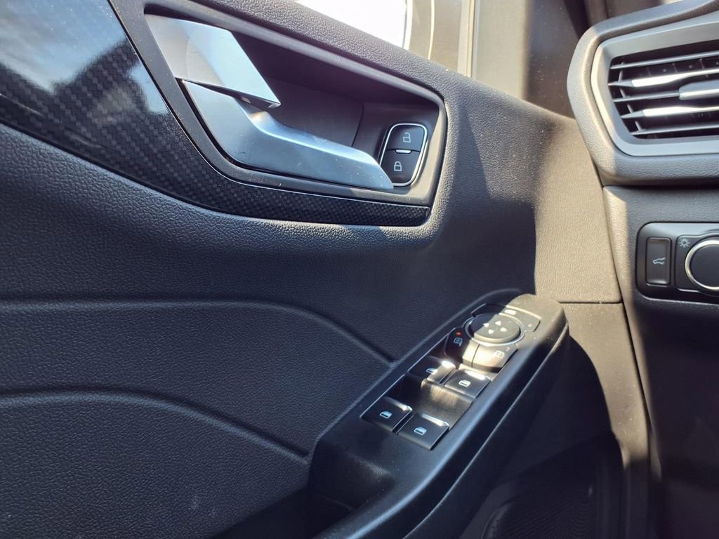 Used 2024 Ford Escape ST-Line w/ Tech Pack #1 image 20