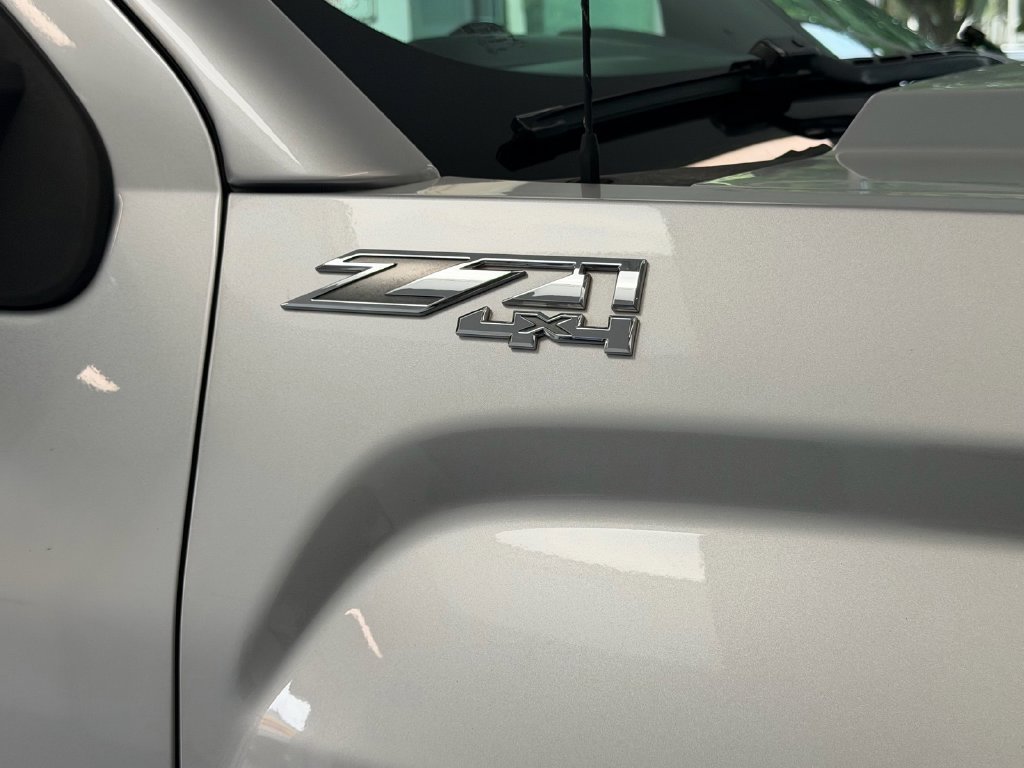 Used 2018 GMC Sierra 1500 SLT AWD/4WD image 11