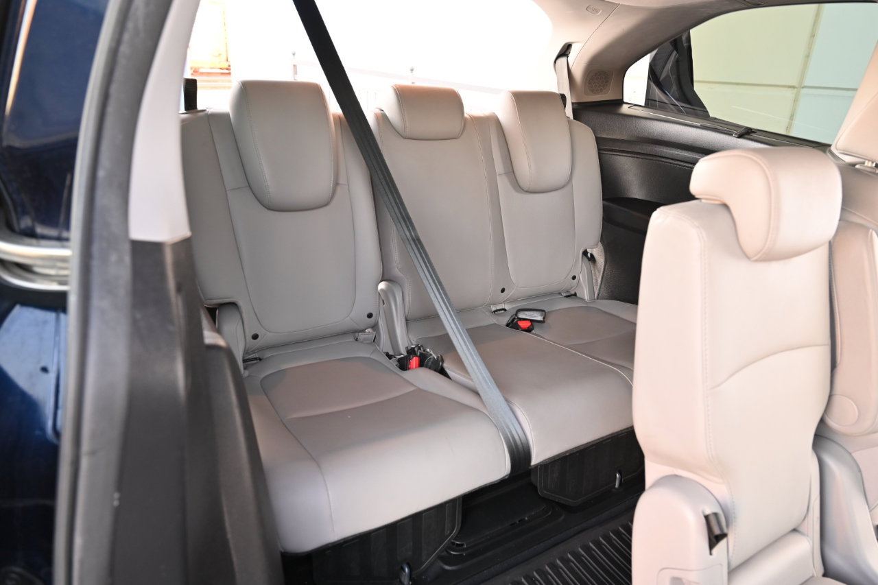 Used 2018 Honda Odyssey Elite image 17