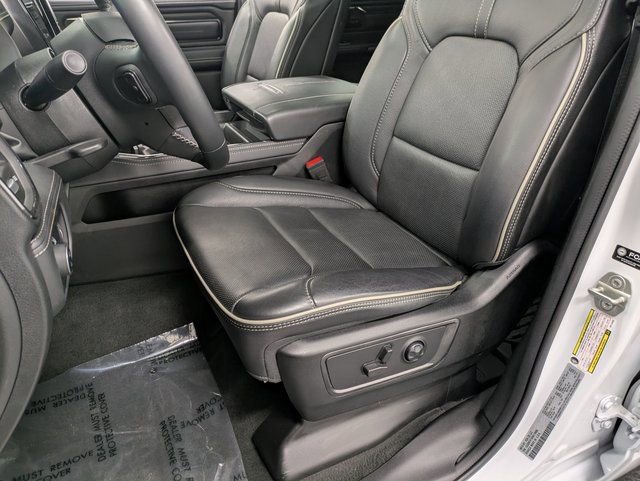 Used 2024 RAM 1500 Limited w/ Body Color Bumper Group image 9