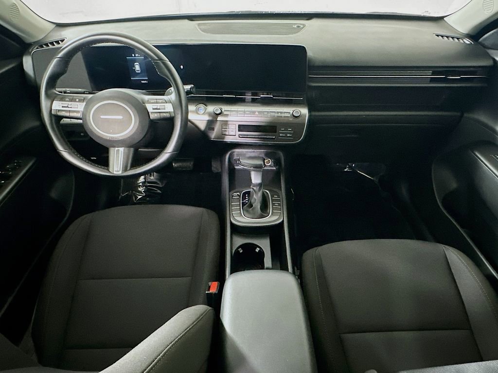 Used 2025 Hyundai Kona SEL image 16