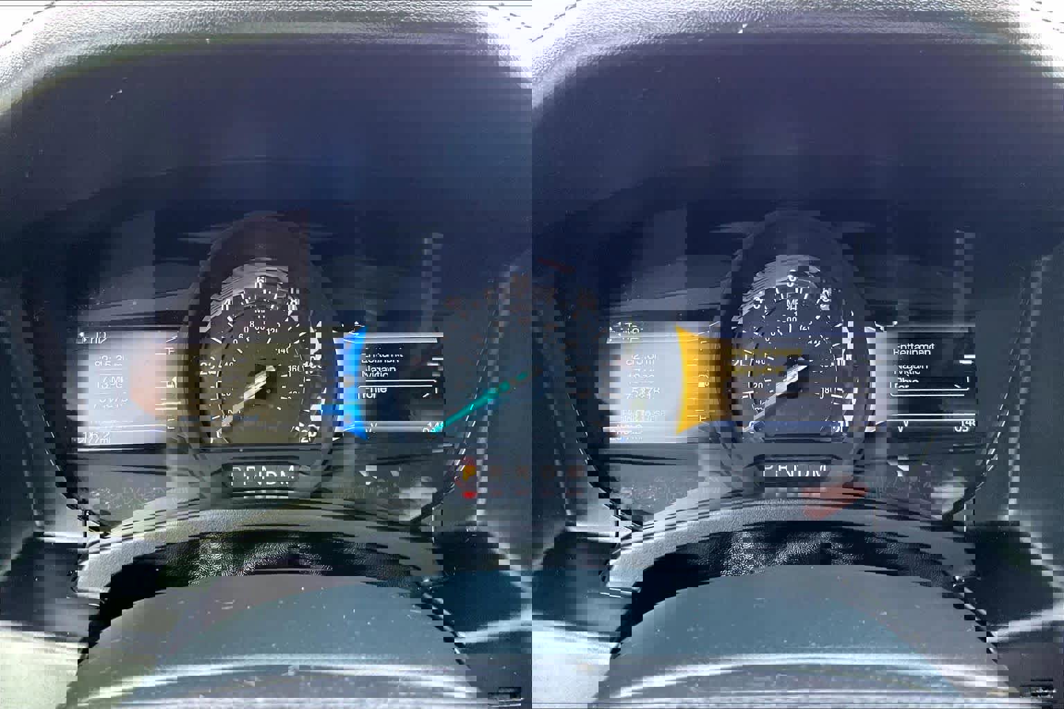 Used 2015 Ford Expedition Platinum image 26