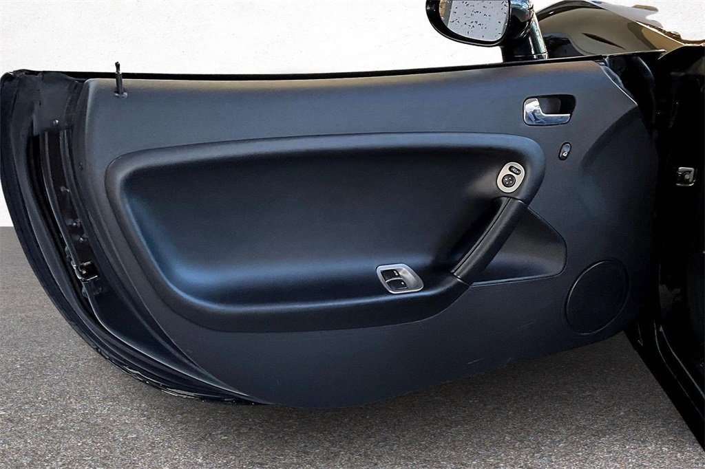 Used 2008 Pontiac Solstice GXP w/ Premium Package image 16