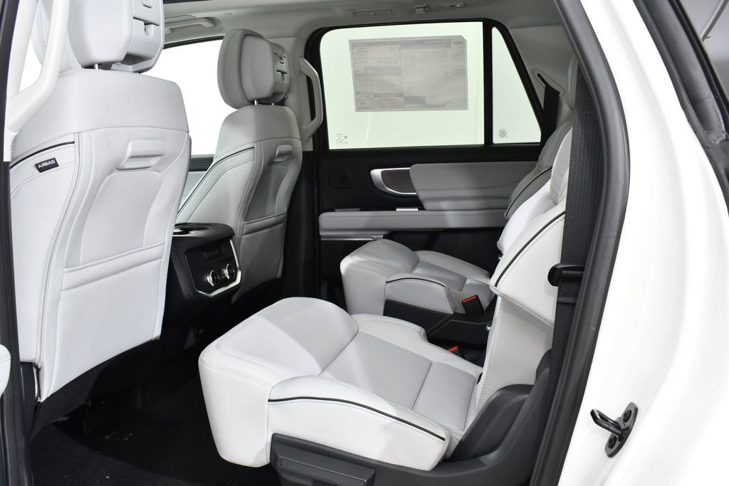 New 2026 Ford Expedition Max Platinum image 16
