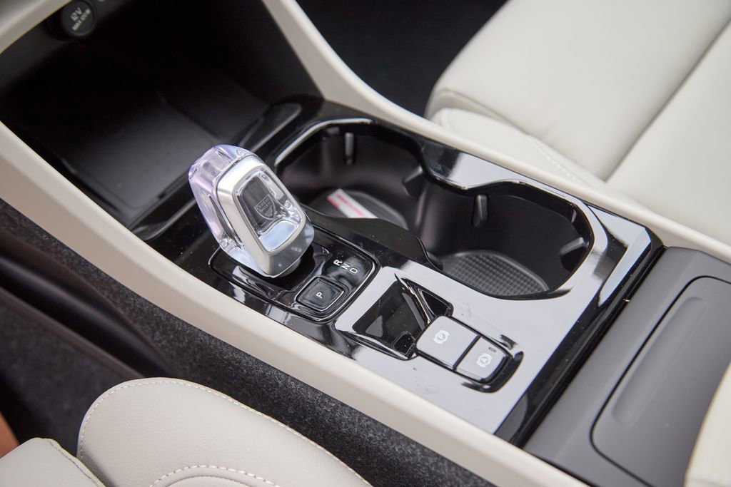 New 2026 Volvo XC40 B5 Plus w/ Protection Package Premier image 16