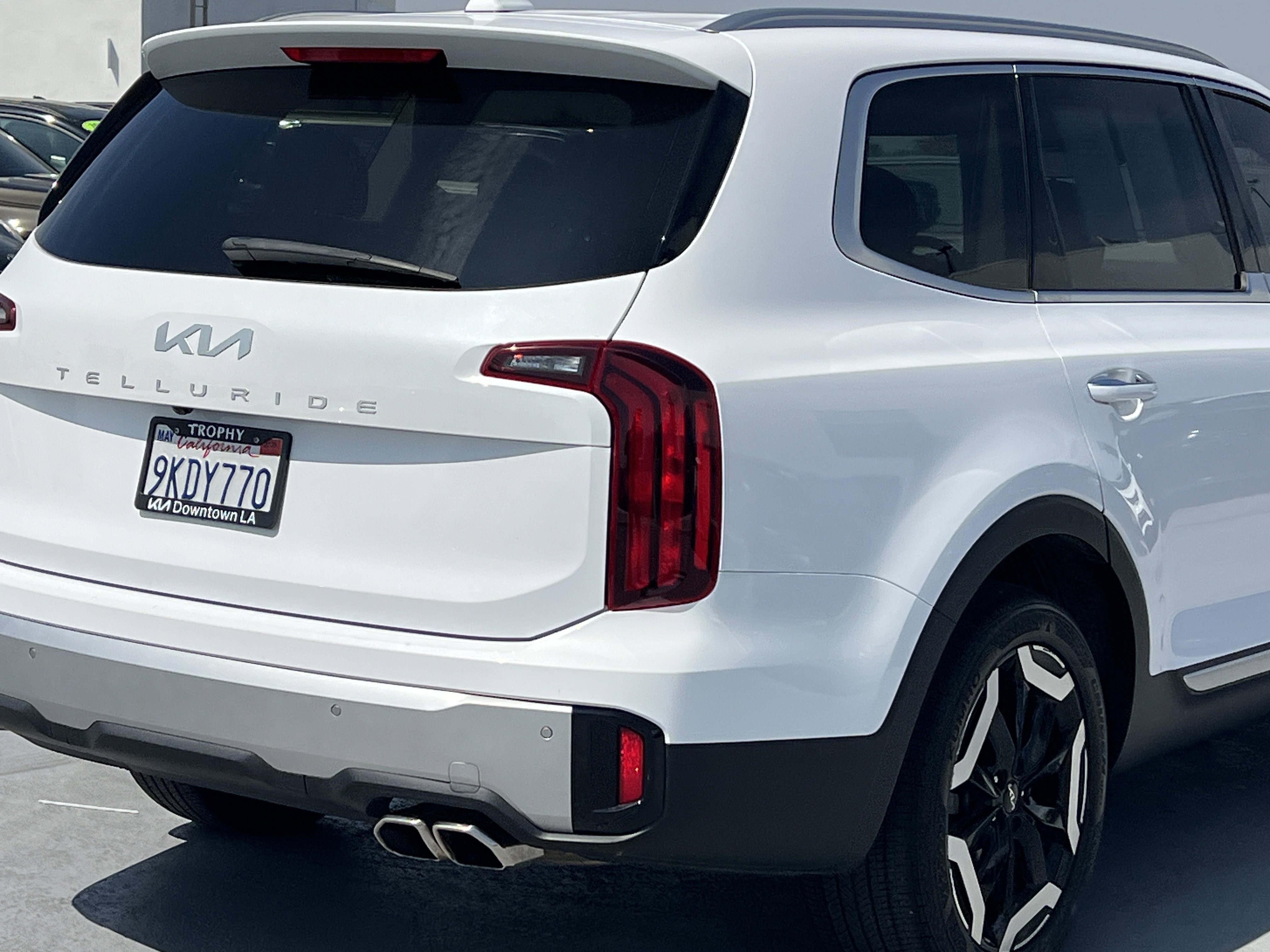 Certified 2023 Kia Telluride S w/ S Sunroof Package image 7