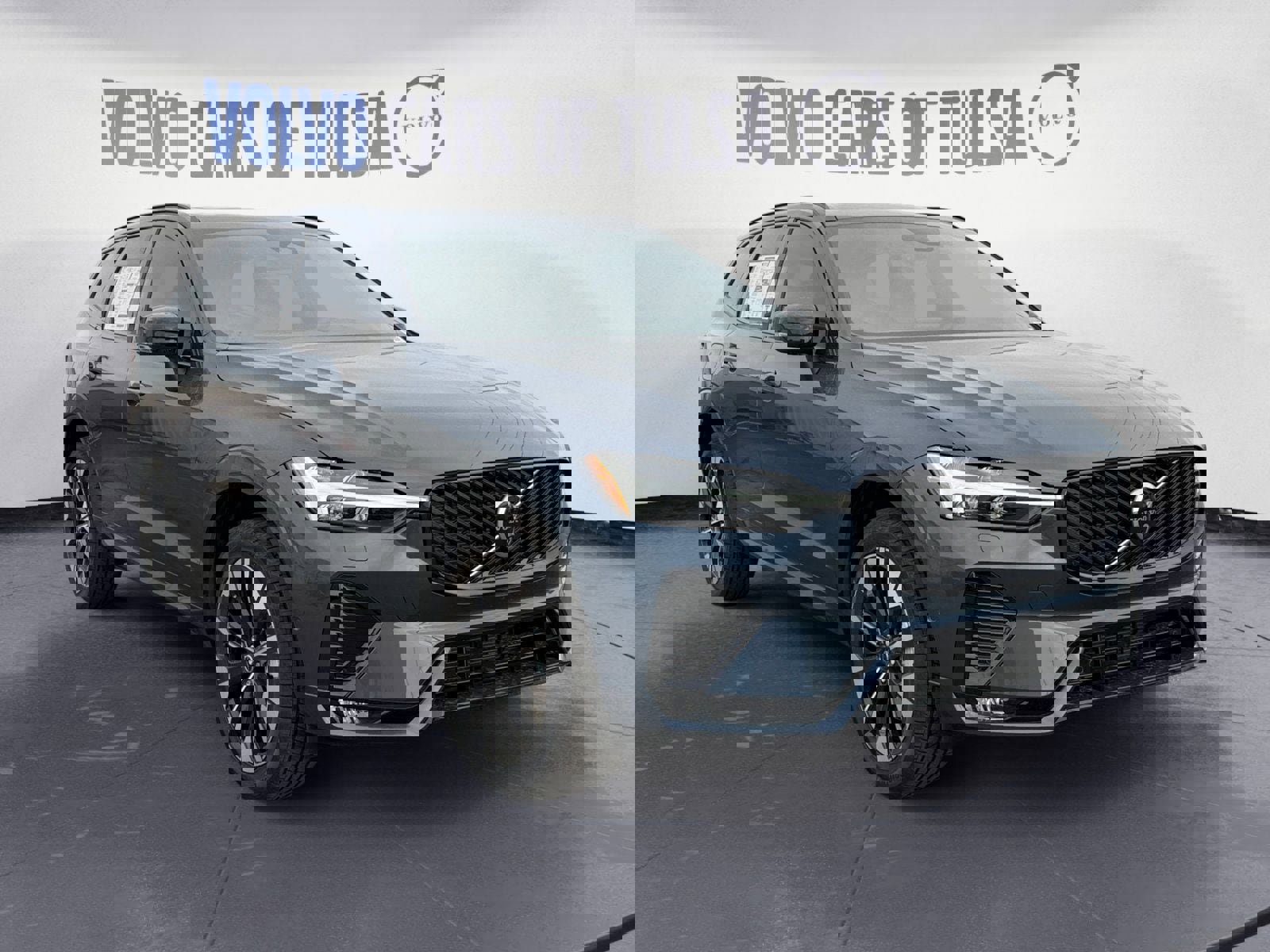 New 2026 Volvo XC60 B5 Plus w/ Protection Package Premier image 7