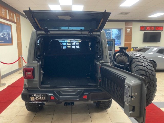 Used 2019 Jeep Wrangler Unlimited Sahara w/ Quick Order Package 24M Moab image 22