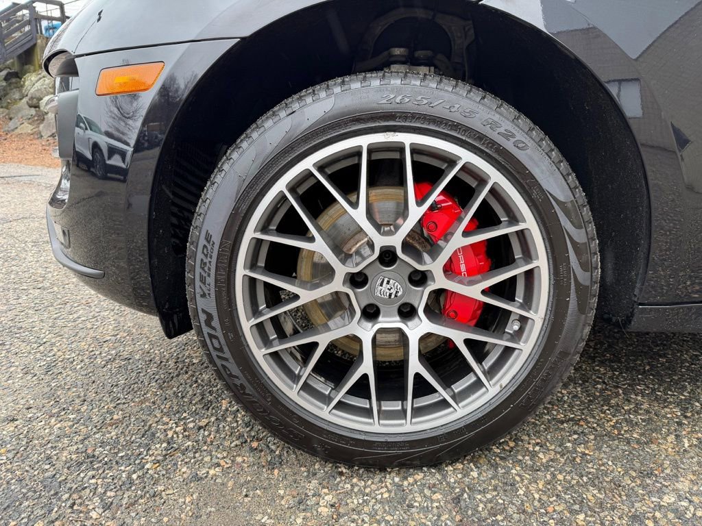 Used 2016 Porsche Macan Turbo image 10