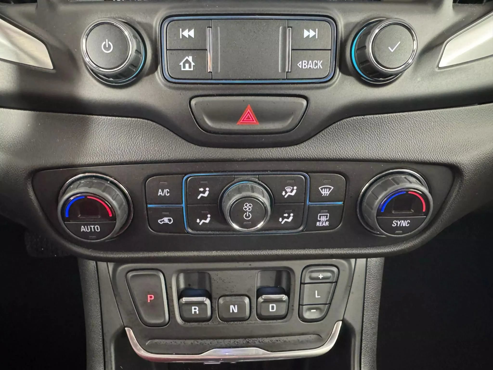 Used 2020 GMC Terrain SLT w/ Preferred Package AWD/4WD image 22