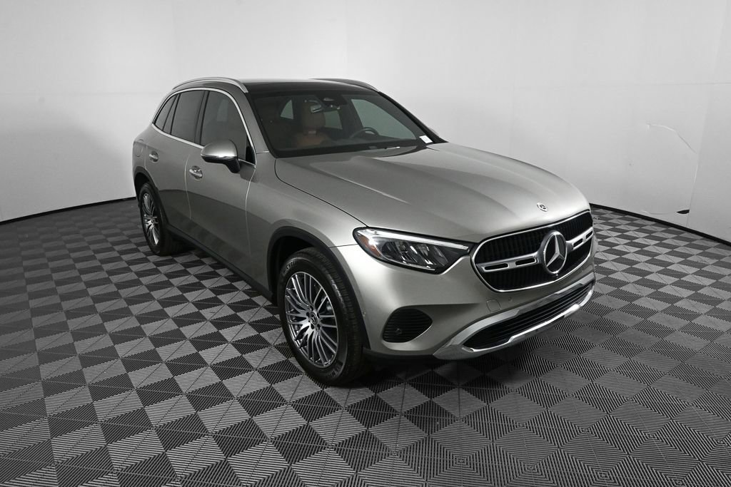 Used 2024 Mercedes-Benz GLC 300 image 24