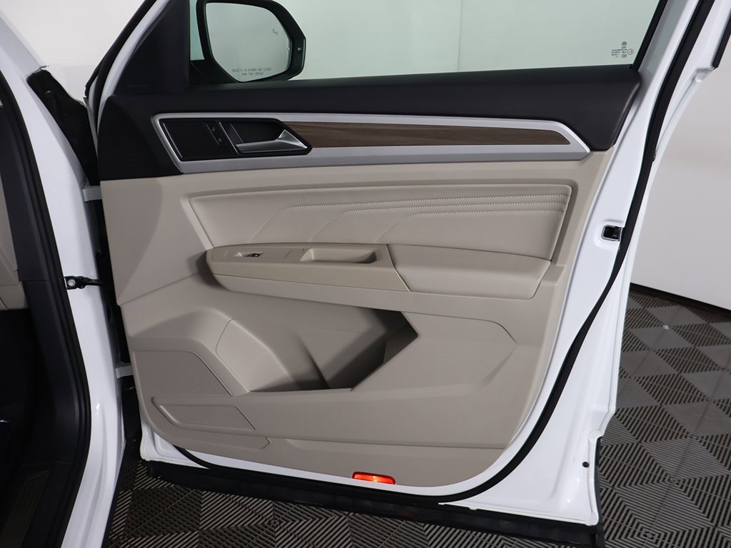Used 2021 Volkswagen Atlas SEL image 28