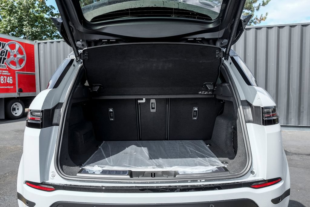 New 2026 Land Rover Range Rover Evoque S AWD/4WD image 9