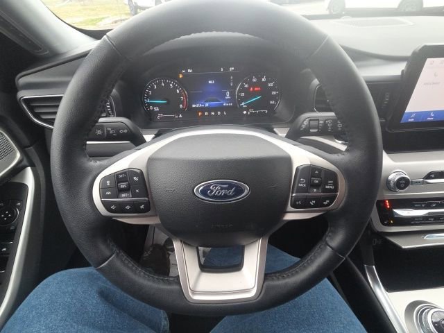 Used 2023 Ford Explorer XLT w/ Equipment Group 202A image 38