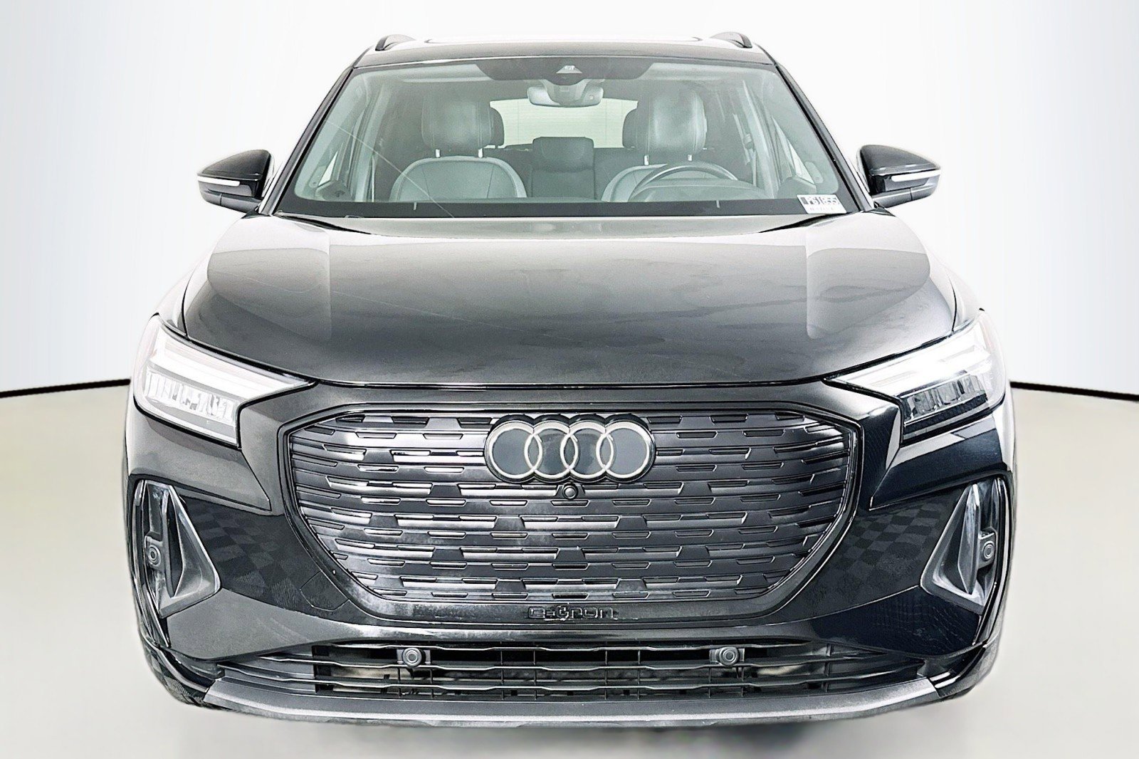 Used 2023 Audi Q4 e-tron Premium Plus w/ Premium Plus image 2