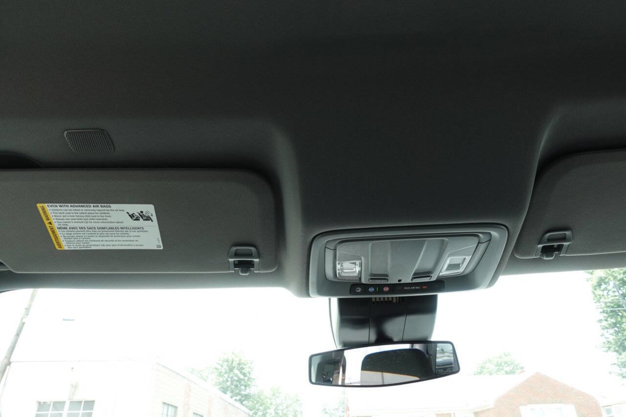 Used 2024 GMC Sierra 2500 Pro w/ Convenience Package image 40