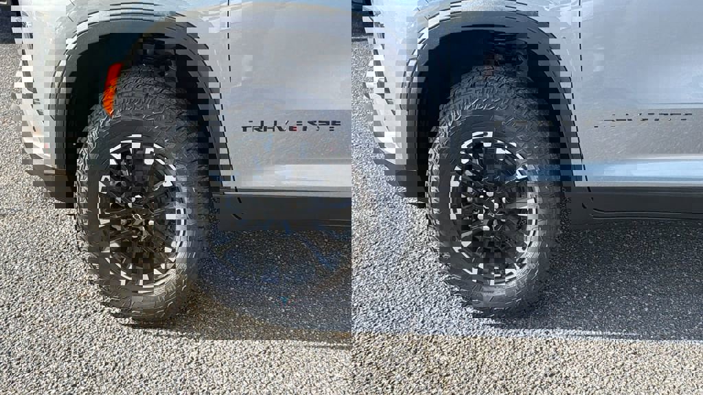 New 2026 Chevrolet Traverse Z71 image 9