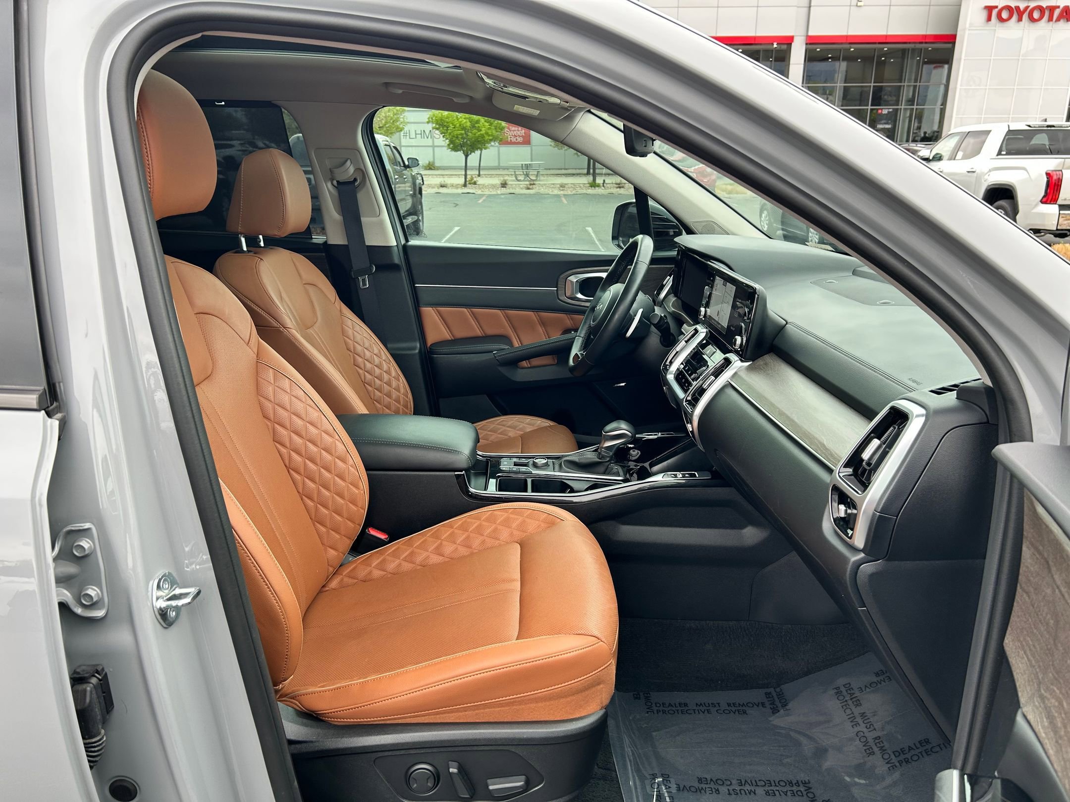 Used 2023 Kia Sorento SX Prestige image 29