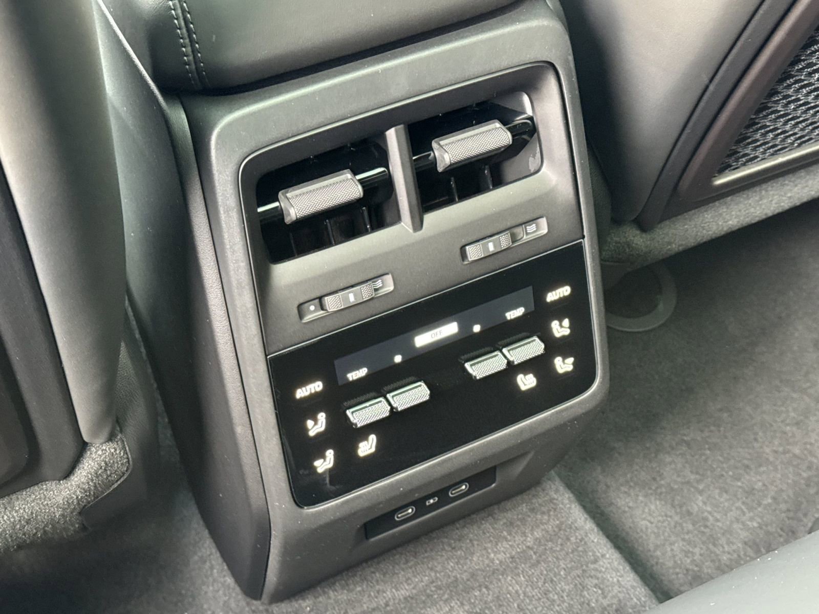 New 2026 Porsche Macan 4S Electric image 14