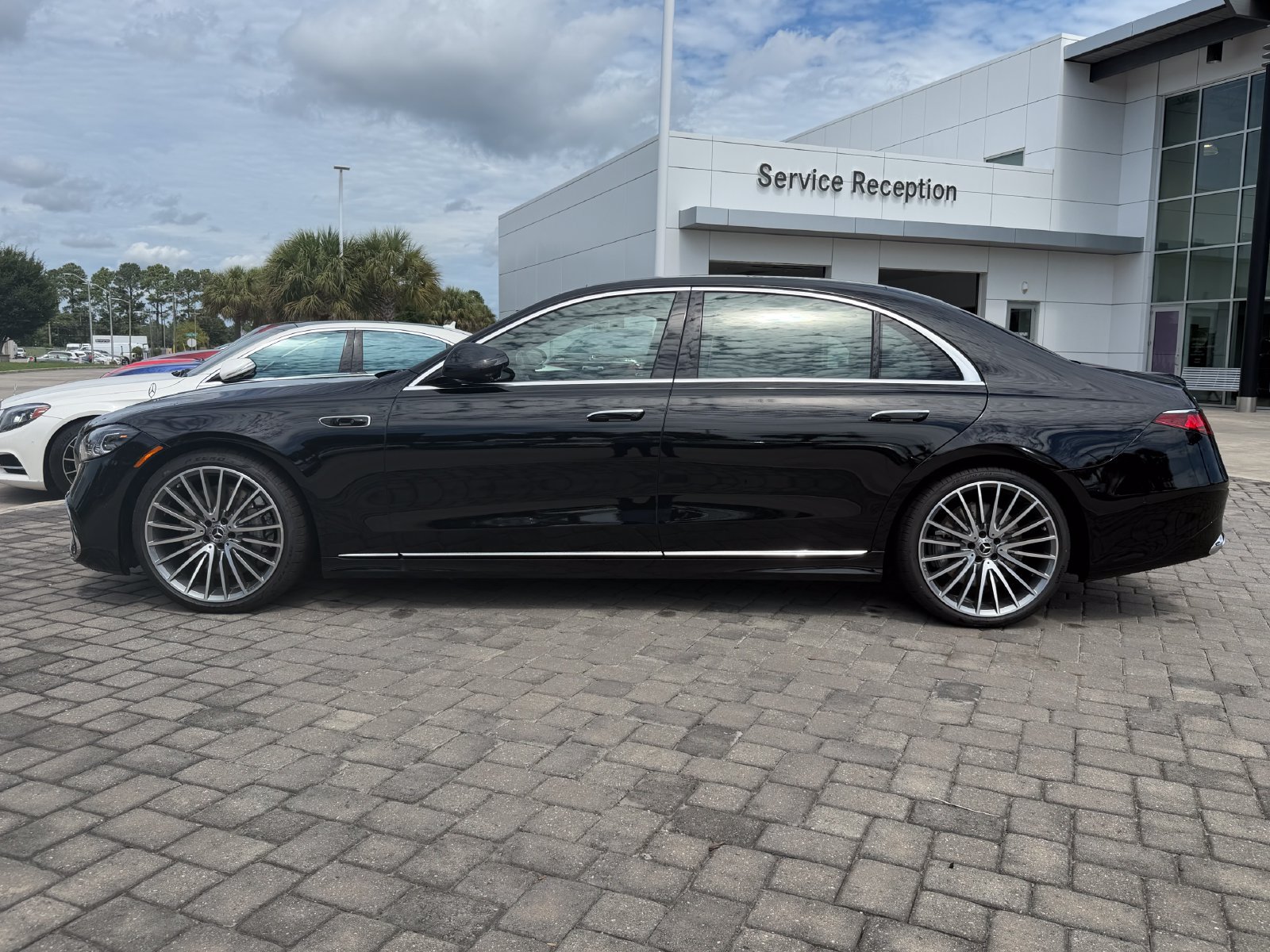 New 2027 Mercedes-Benz S 580 4MATIC Sedan image 12