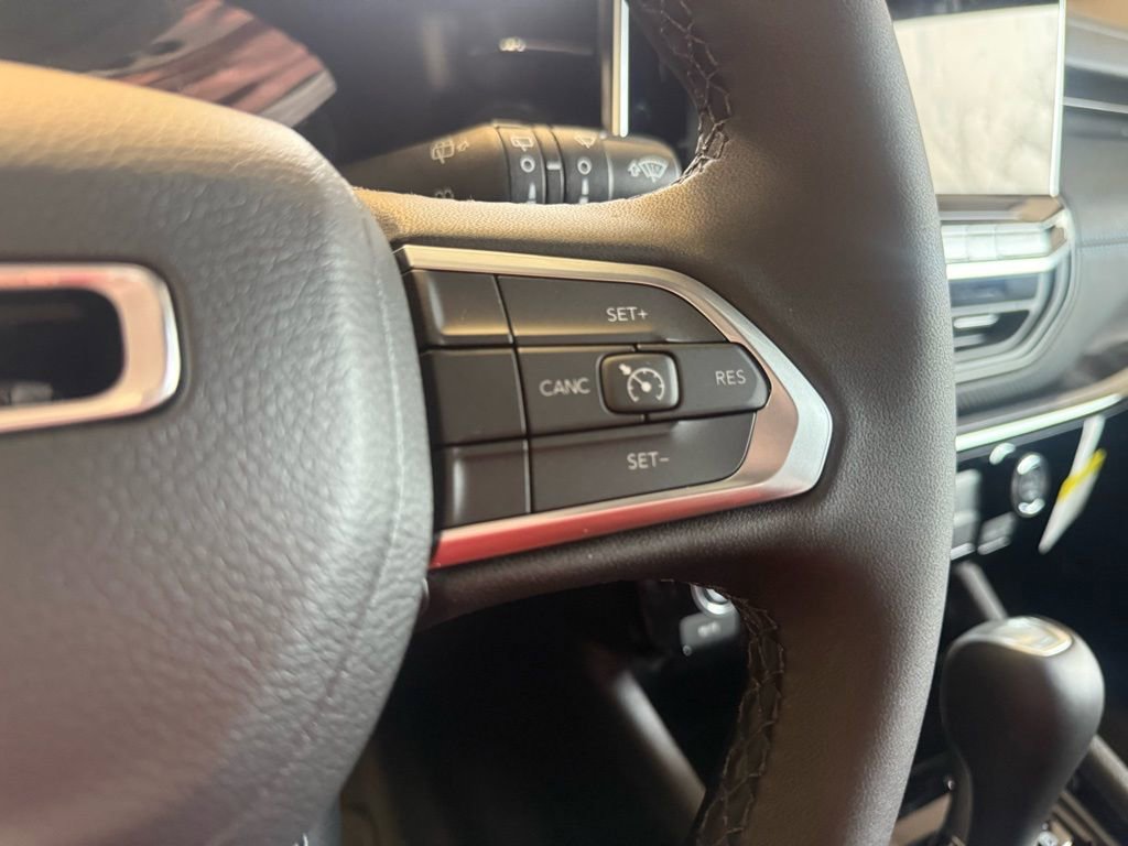 New 2026 Jeep Compass Latitude image 47