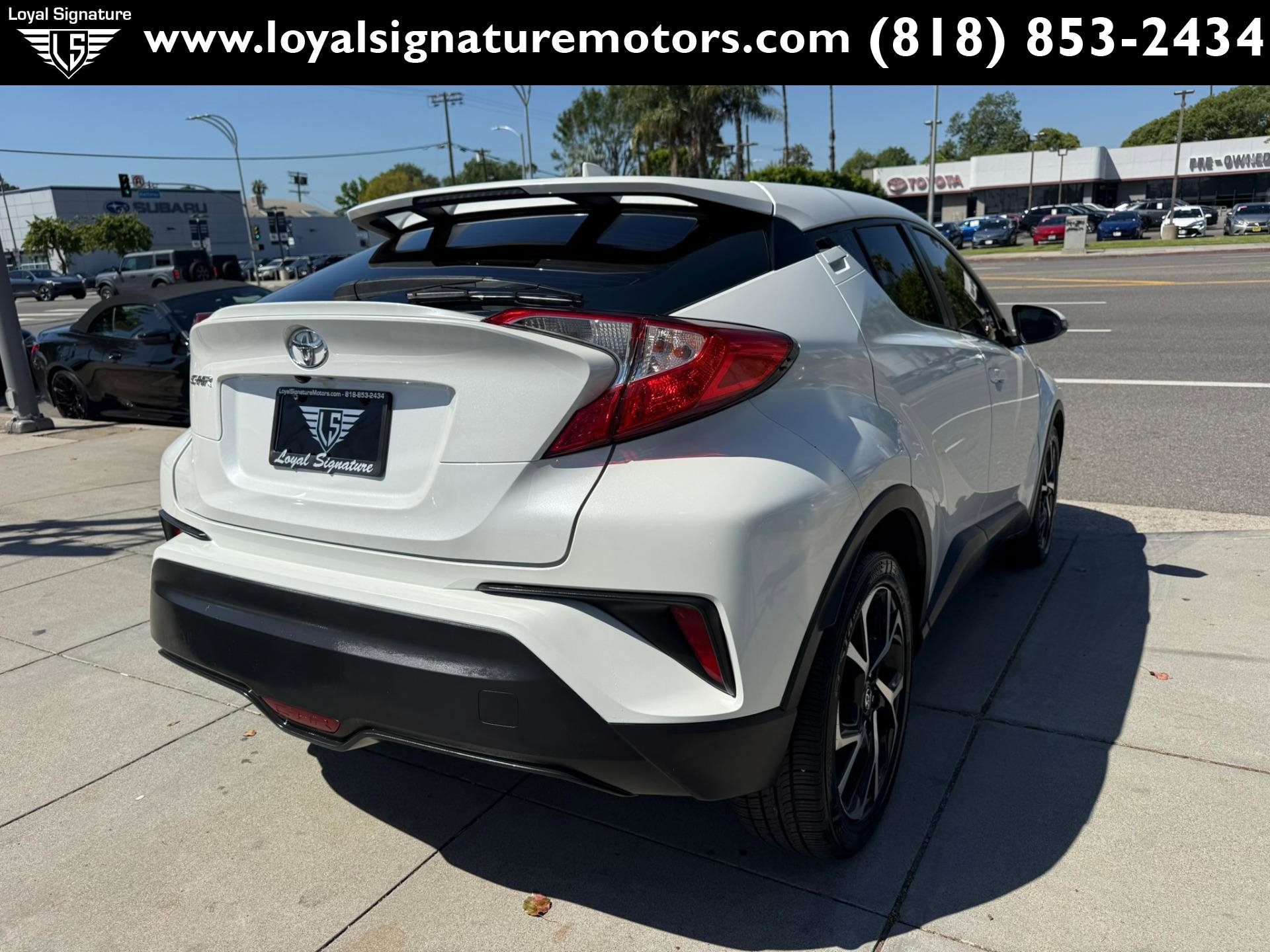 Used 2018 Toyota C-HR XLE image 6