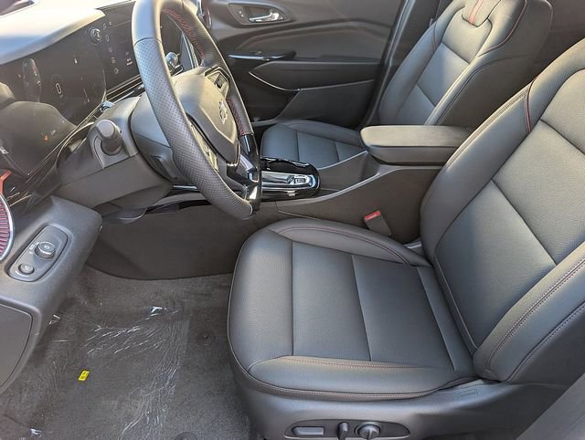 New 2026 Chevrolet Trax RS w/ Driver Confidence Package FWD image 17