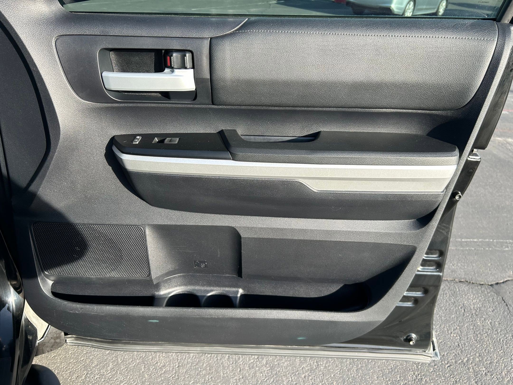 Used 2015 Toyota Tundra SR5 image 27