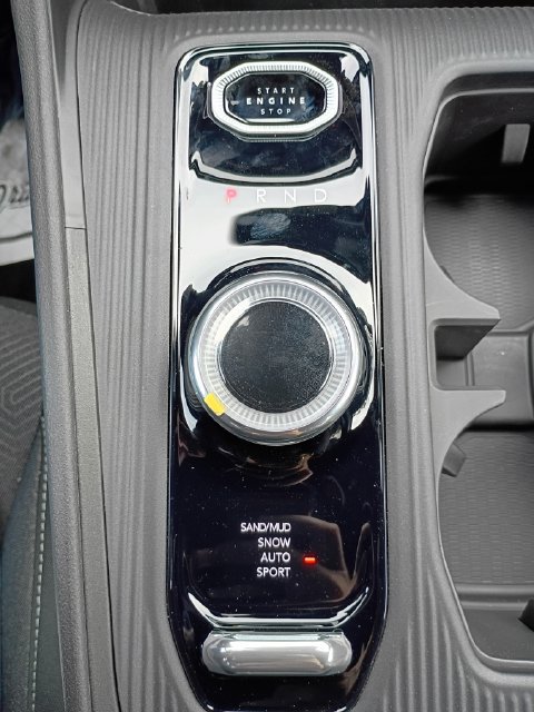 Used 2026 Jeep Cherokee Laredo AWD/4WD image 17